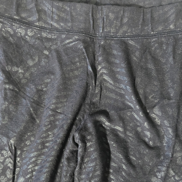 VS PINK Animal Print Leggings Size Small - Picture 2 of 3
